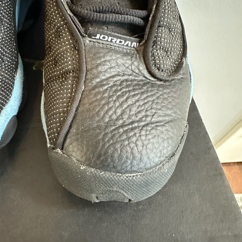 Jordan 13 Retro Black University Blue (GS) – Used – Size 7Y/W 8.5   884129-041